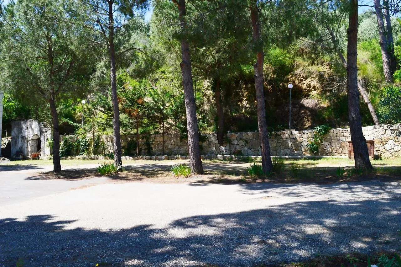 Hotel Nature Kolonje   Kolonje (Fier)